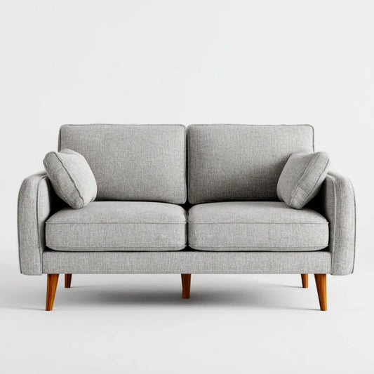 Szara sofa dwuosobowa z tapicerką poliestrową i drewnianymi nogami, 150 × 85 × 82 cm